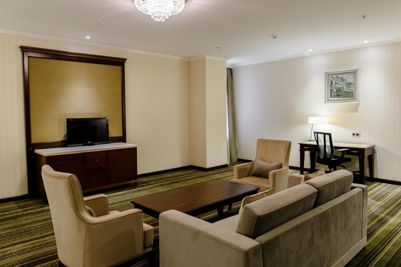 Отель Shera Inn Hotel Алматы