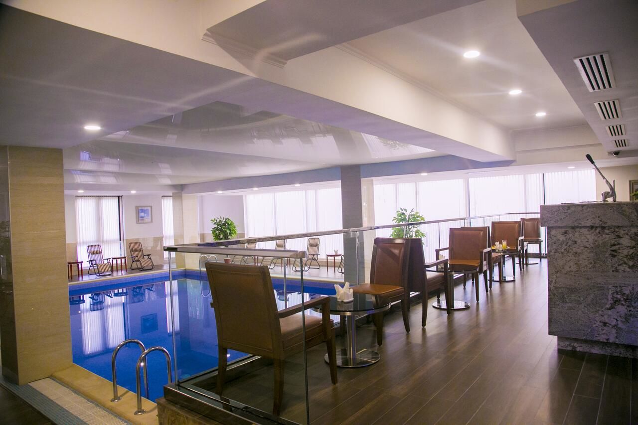 Отель Shera Inn Hotel Алматы