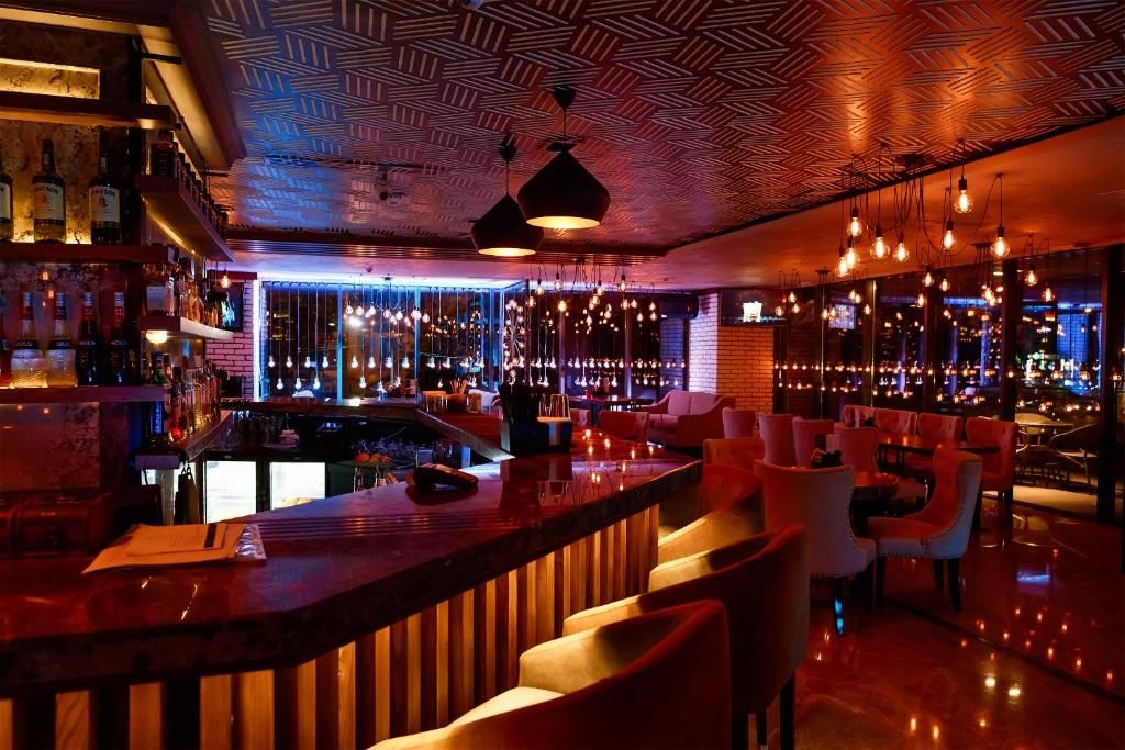 Отель Shera Inn Hotel Алматы