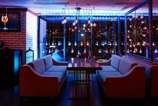 Отель Shera Inn Hotel Алматы Стандартный номер с кроватью размера "king-size"-10