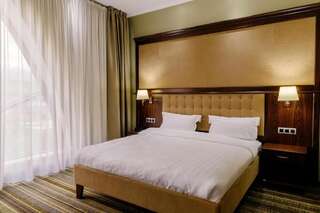 Отель Shera Inn Hotel Алматы Стандартный номер с кроватью размера "king-size"-21